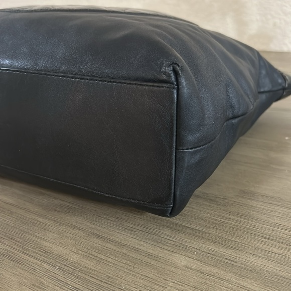 Coach F18336 Laura Signature In Black Leather Tote Purse - Picture 7 of 11